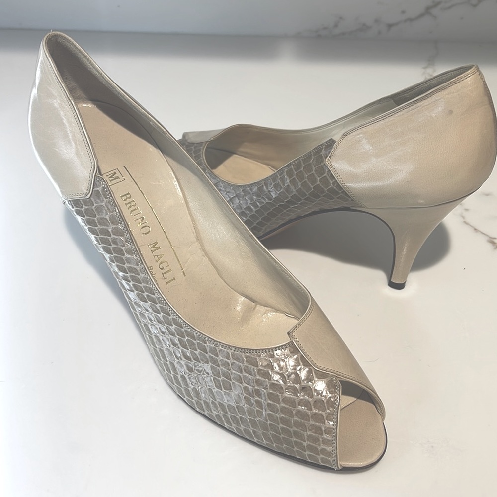 BRUNO MAGLI ITALIAN PUMPS